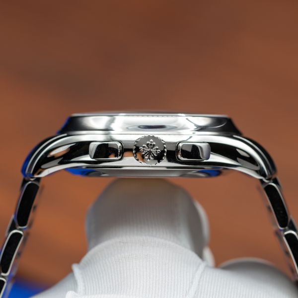 Patek Philippe Complications 5905/1A-001